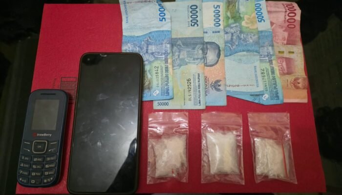 Polsek Rambah Samo Gagalkan Transaksi Sabu, Amankan Dua Pria dengan Barang Bukti 16,30 Gram